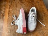 Damen Sneakers von Puma 39/ Leder Baden-Württemberg - Lörrach Vorschau
