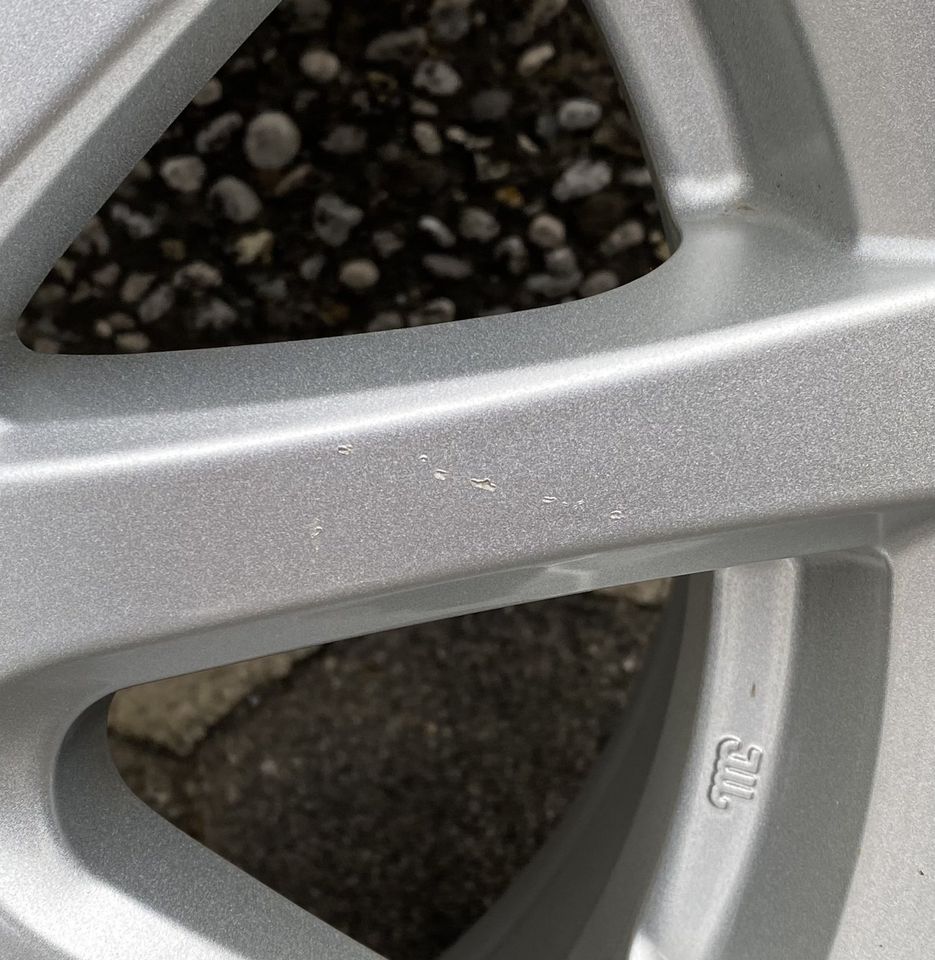 Satz AUTEC Felgen plus Reifen KUMHO ECO WING 195/55 R16 in Bergkirchen