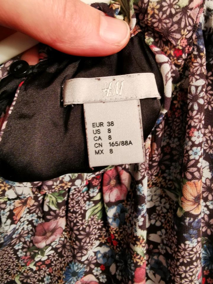 Sommerkleid, Minikleid H&M Gr. 38 in Uder