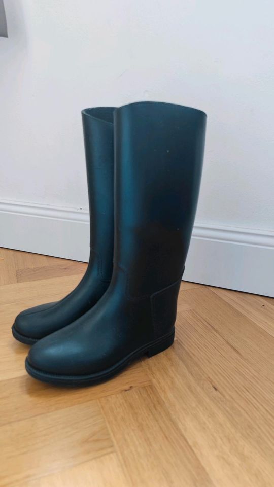 Essensole Reitstiefel Gummistiefel WIE NEU nur 1x getragen Gr 31 in Leipzig