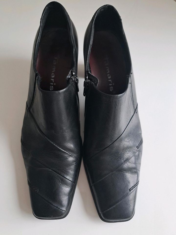 Damen Schuhe von Tamaris, Größe 40, schwarz in Warendorf