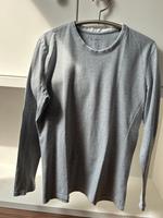 Longsleeve grau Größe M Stuttgart - Möhringen Vorschau