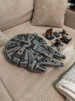Lego Star Wars Millennium Falcon 75105 und anderes Schleswig-Holstein - Bad Oldesloe Vorschau