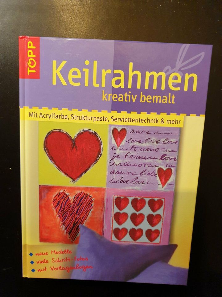 Keilrahmen - kreativ bemalt - Buch Acryl Strukturpaste Serviette in Itzstedt