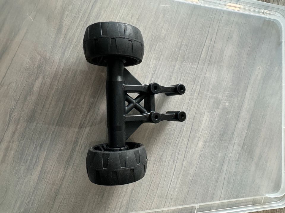 Arrma Outcast 1:5 Exb 8s Diffs Wellen Wheeliebar Radträger neu in Kriftel