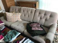 Vintage Kord-Sofa Couch beige mit dunkelbraunen Holzbeinen Baden-Württemberg - Karlsruhe Vorschau