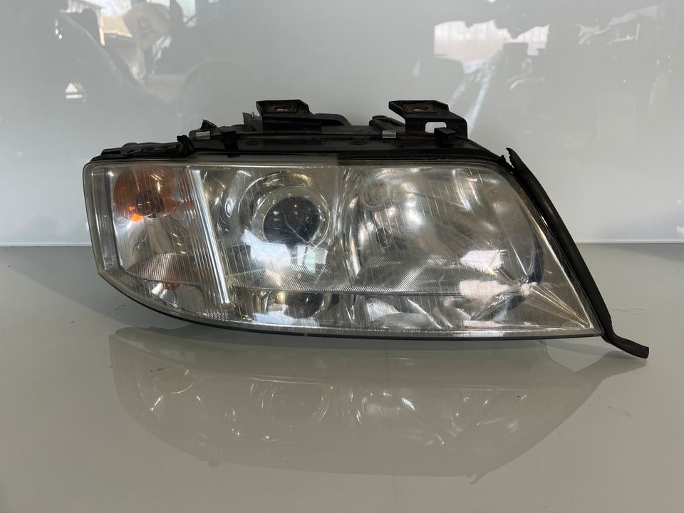 Scheinwerfer Audi A6 4B C5 vorne rechts Frontscheinwerfer Lampe in Wilnsdorf