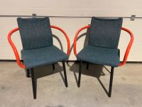Ein Paar Stühle Küchenstuhl Esszimmerstuhl rot schwarz München - Allach-Untermenzing Vorschau