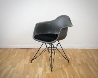 3 x Vitra Eames Plastic Armchair DAR mit Sitzpolster Stuttgart - Stuttgart-West Vorschau