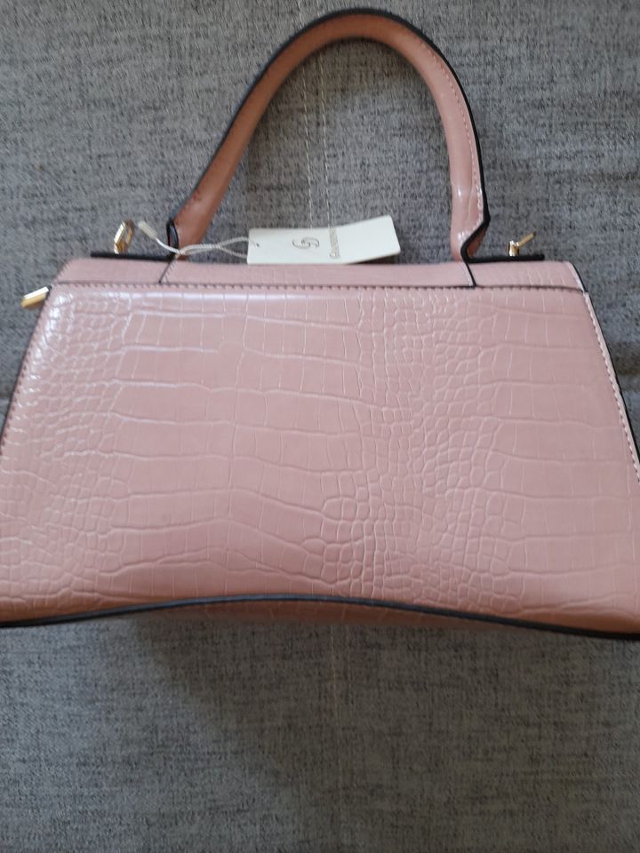 neue schicke Damenhandtasche in rosa in Backnang