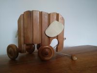 Vintage Holz Nachzieh Elefant, Spielzeug 60/70er Bankirai Nordrhein-Westfalen - Windeck Vorschau