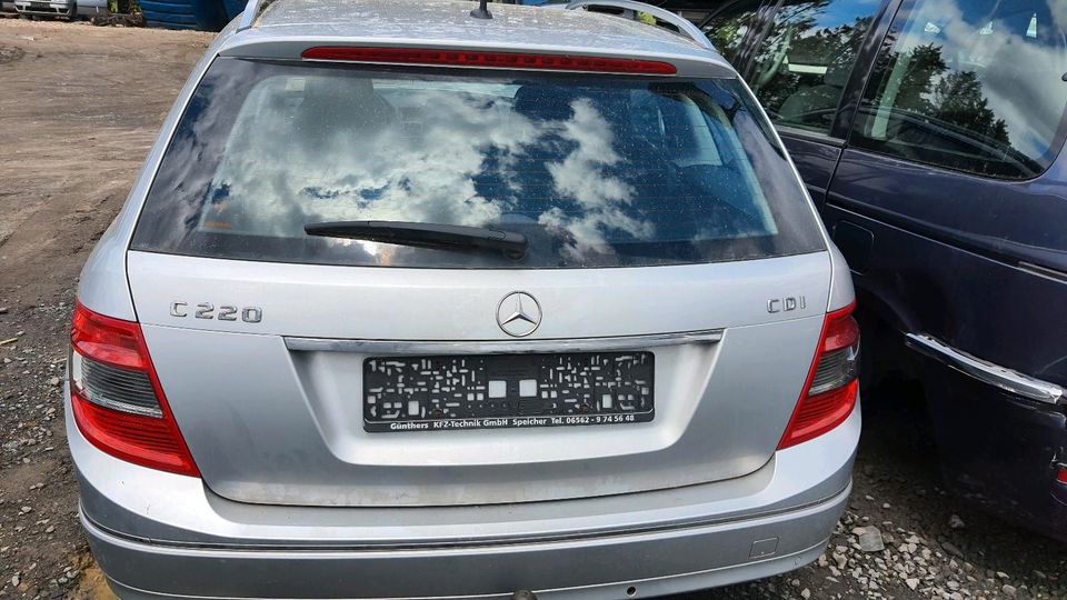 Rücklicht Mercedes-Benz W204 hinten Links Fahrerseite in Gelenberg