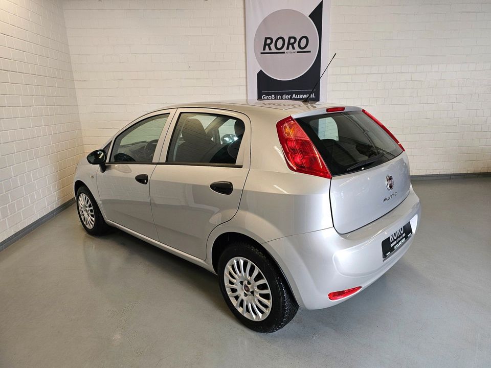 Fiat Punto 1.2  Basis + 2xKlimaautomatik in Lippstadt