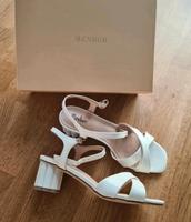 Menbur Schuhe weiss Größe 38 Hochzeit Hessen - Marburg Vorschau