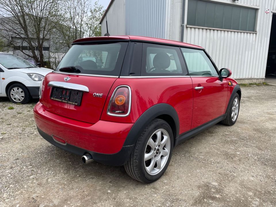 MINI ONE Mini One*TÜV NEU*ALU*SHZG*2.HAND* in Mühldorf a.Inn