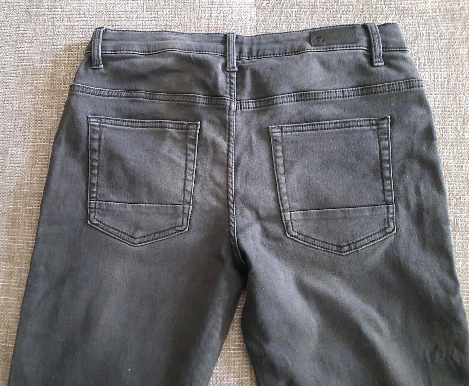 Jeans, Gr. 182, c&a, skinny in Rodgau