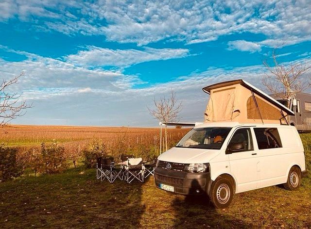 VW Bus T5 Camper in Ladenburg