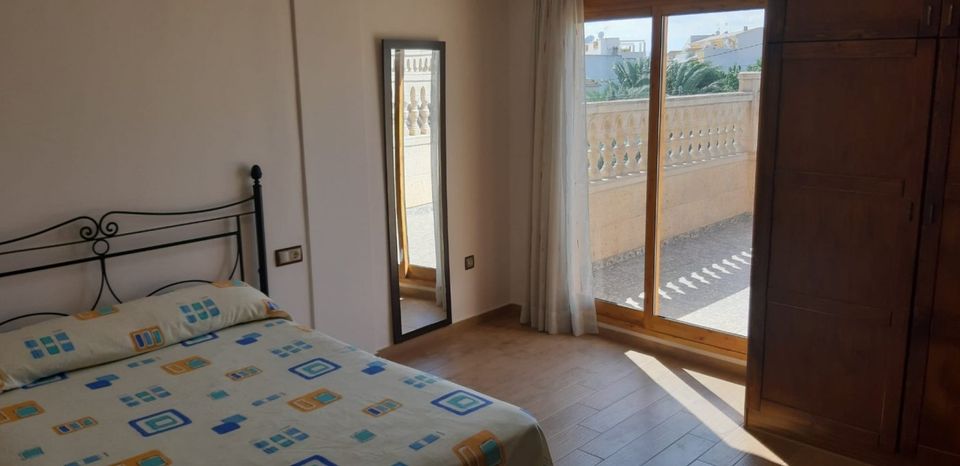 Einfamilienhaus in Catral / Alicante mit 7 Schlafzimmern, Pool, Aufzug über 3 Etagen, Keller und Garage, nur 20 Minuten vom Strand, Costa Blanca / Spanien in Oyten