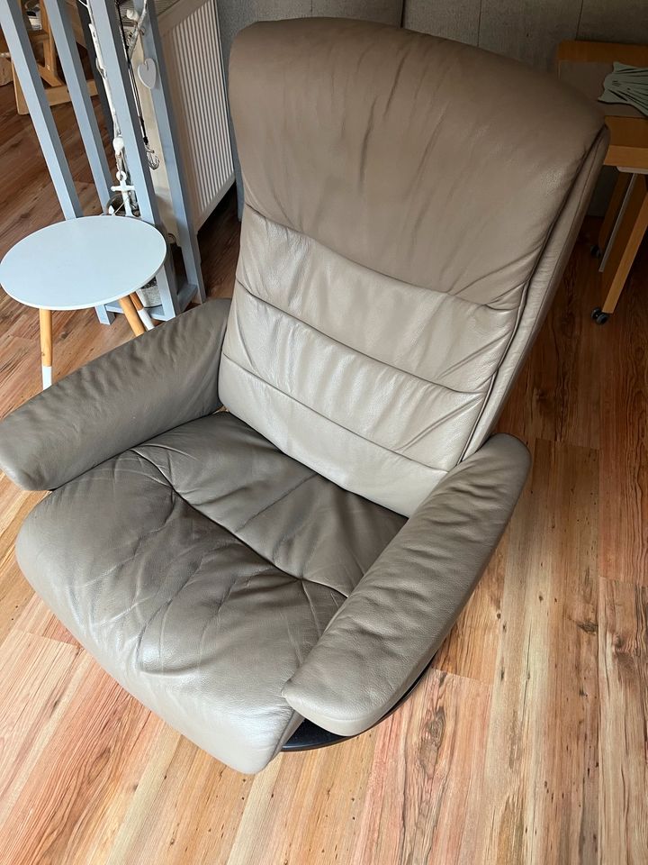 Stressless Sessel mit Hocker Ekornes beige in Nidderau