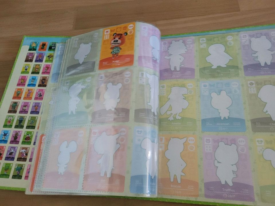 Animal Crossing Amiibos und Sammelmappe in Berlin