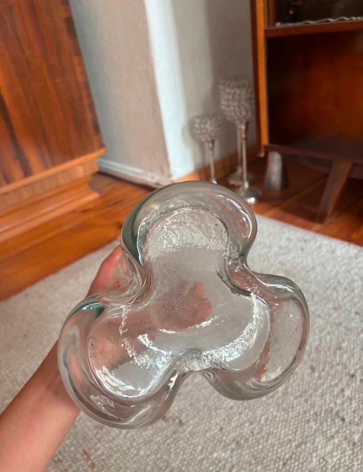 Vintage elegante XXL Art Deco Vase Glas Handarbeit organisch in Berlin