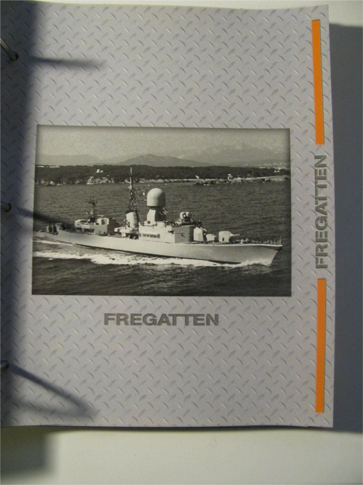 Atlas Verlag "Militärschiffe", Sammelwerk im Ordner in Taunusstein