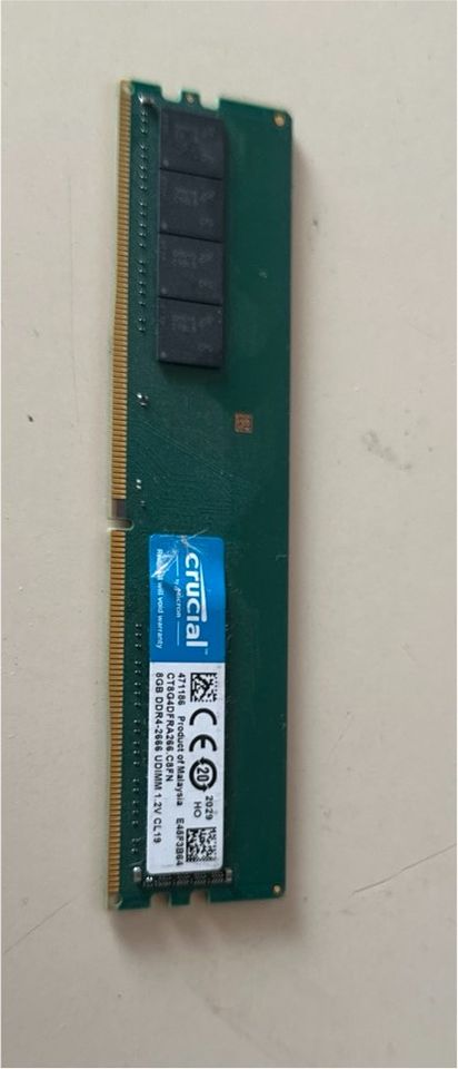 Crucial DDR4 8GB RAM in Haßmersheim