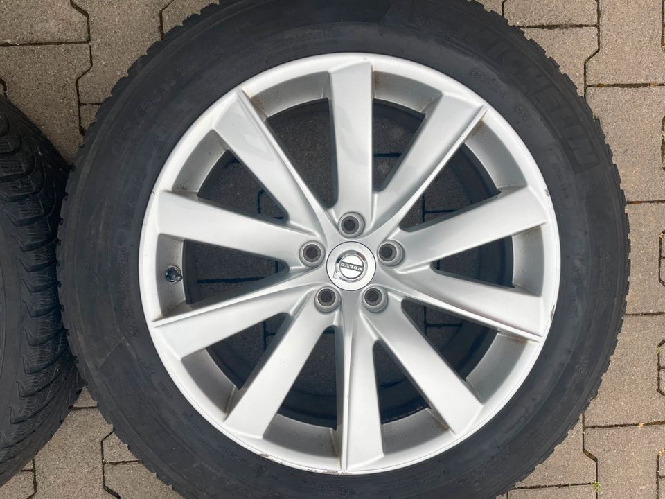 ORIGINAL VOLVO XC90 II 235/55 R19 Winterreifen Reifen Satz Winter in Rodgau