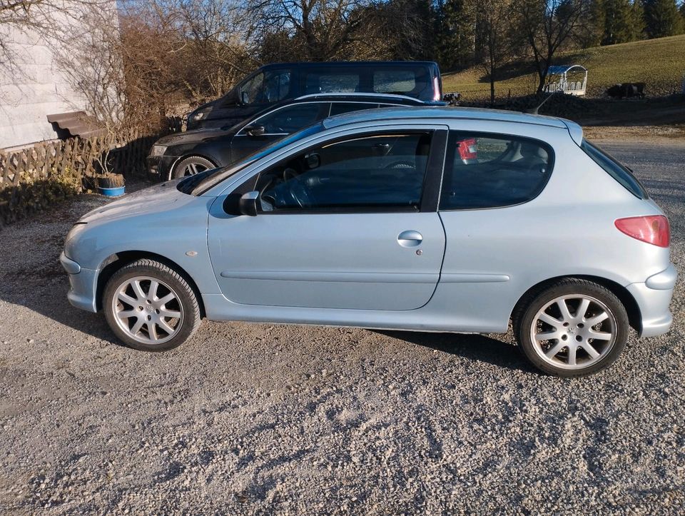 Ich verkaufe Peugeot 206 in Dauchingen