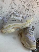 BALENCIAGA triple so Köln - Mülheim Vorschau