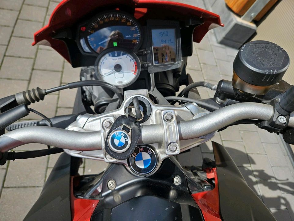 BMW F800R Premium Motorrad in Zerf