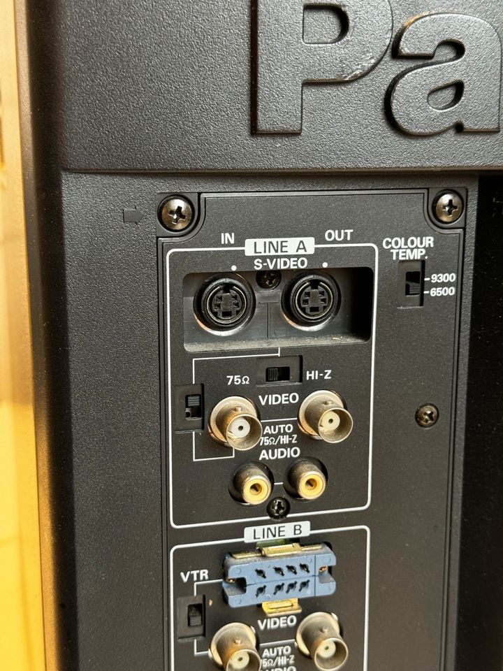 Videomonitor Retro Gaming Monitor Panasonic BR-S1460Y in Frankfurt am Main