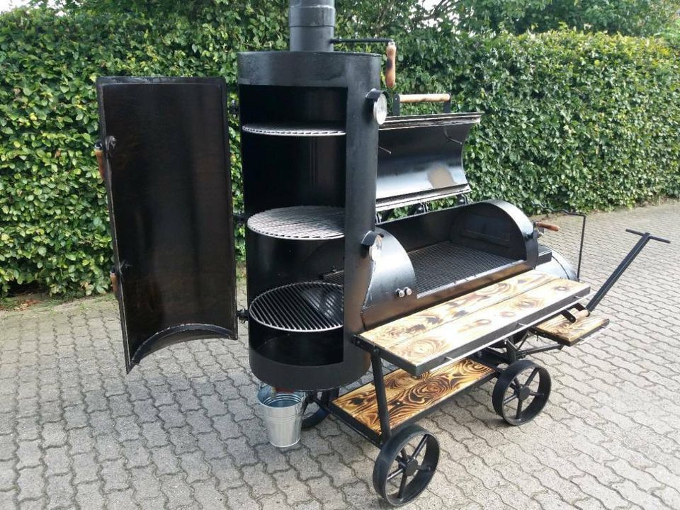 Handgefertigter BBQ Smoker, Grill in Hamburg