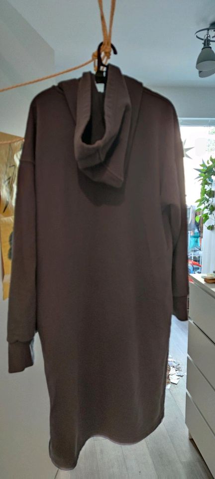 Uniqlo Hoodie Long-Sleeve Dress Neues Kleid S in Berlin