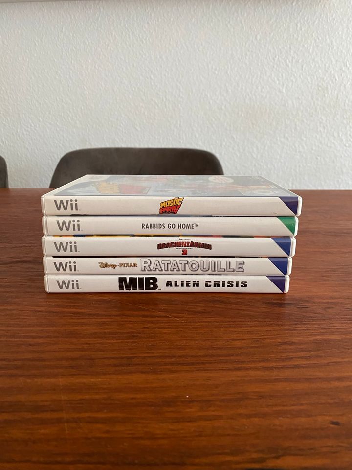 5 Top Wii Spiele "Mix" (GUTER ZUSTAND -PRO SPIEL 7€) in Hamburg