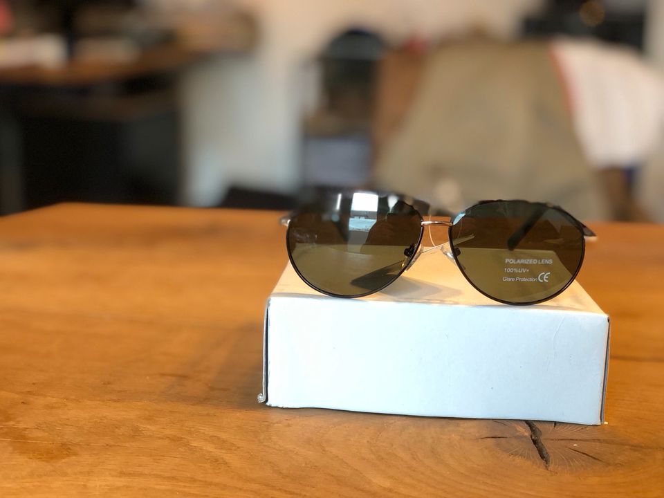 Sonnenbrille Neu-Gin Tonic-polarisierte Gläser-UVP 29,98 Euro in  Hamburg-Nord - Hamburg Hohenfelde | eBay Kleinanzeigen ist jetzt  Kleinanzeigen