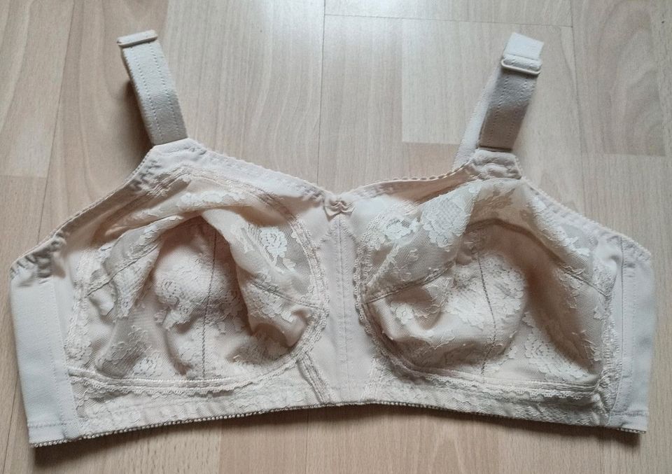 Triumph Doreen BH bra Bustier 95D retro vintage neuwertig in Völklingen