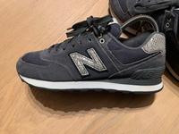 New Balance Sneaker Sportschuhe Gr. 37, 4,5 neuwertig Hessen - Langgöns Vorschau