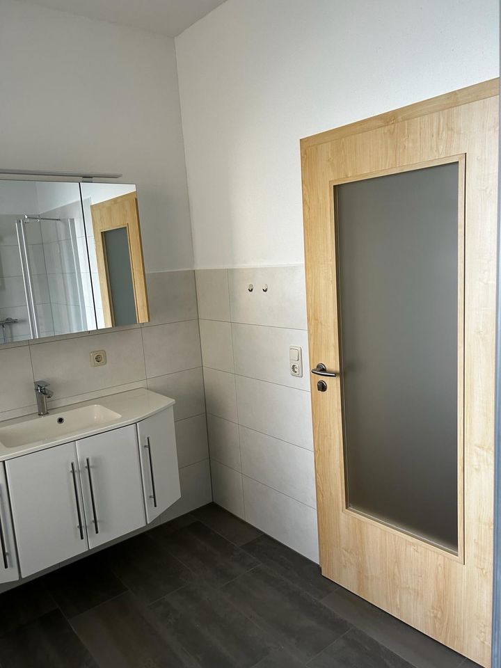 Frisch sanierte 2 Zimmerwohnung mit neuer Einbauküche in Tanna