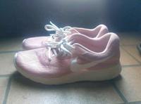 nike schuhe sneakers Turnschuhe rosa 38/39 Baden-Württemberg - Crailsheim Vorschau