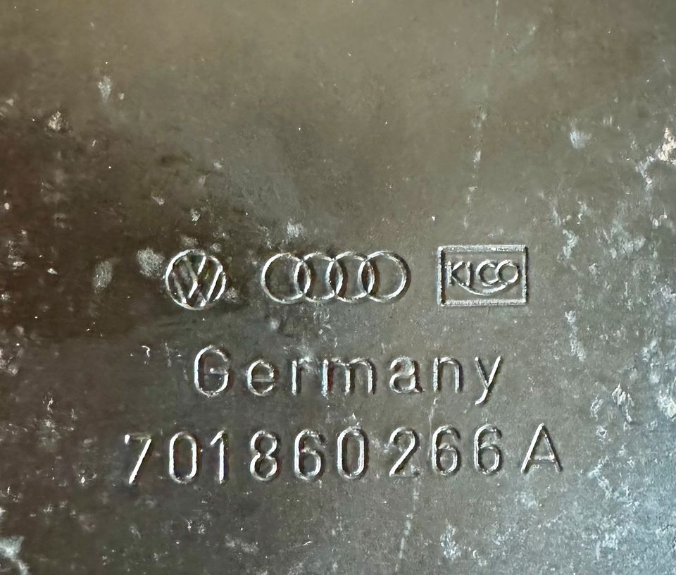 VW T4 Halter Warndreieck/Verbandskasten Vordersitzbank 701860266A in Nordhausen