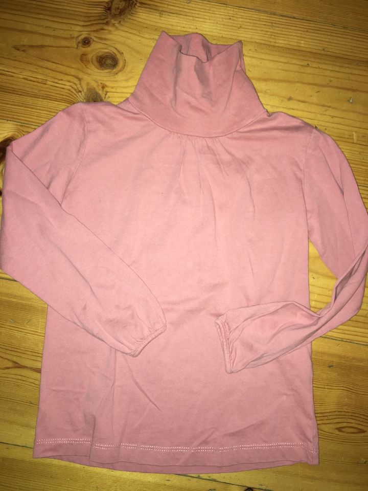 Zara Shirt Steh/Rollkragen dünn rosa 104 in Berlin