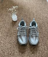 Adidas Laufschuh grau /silber 38 Eimsbüttel - Hamburg Harvestehude Vorschau