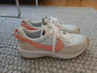 Nike Retro Runner  Gr. 40  -  wie Neu Essen - Rüttenscheid Vorschau