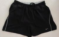 Herren Sporthose/Gr.60/Nike/Schwarz/Kurz Nordrhein-Westfalen - Mülheim (Ruhr) Vorschau