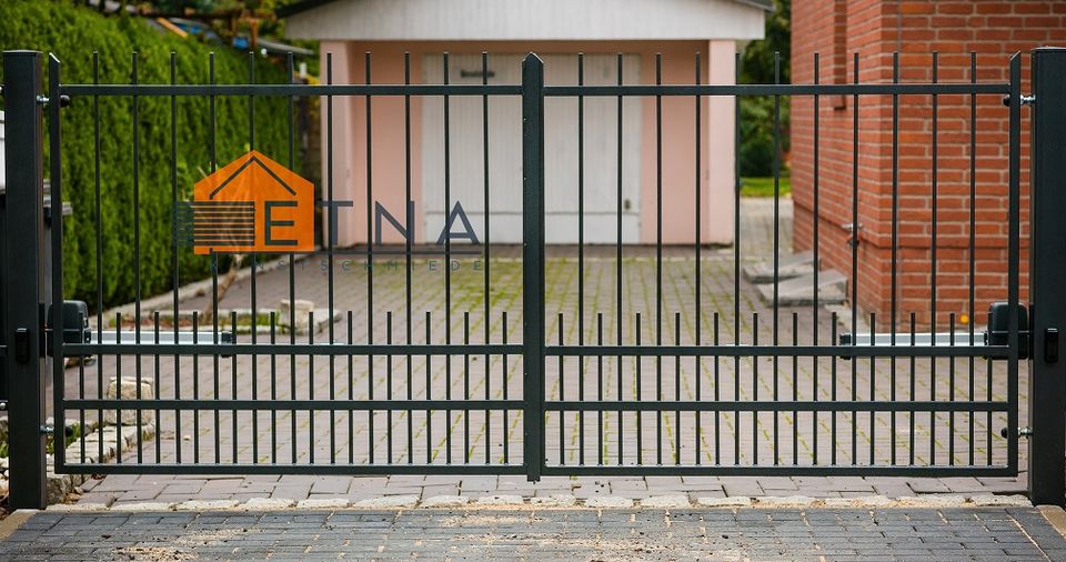 JALLOUSIE ZAUN MIT SICHTSCHÜTZ AUS POLEN in Berlin