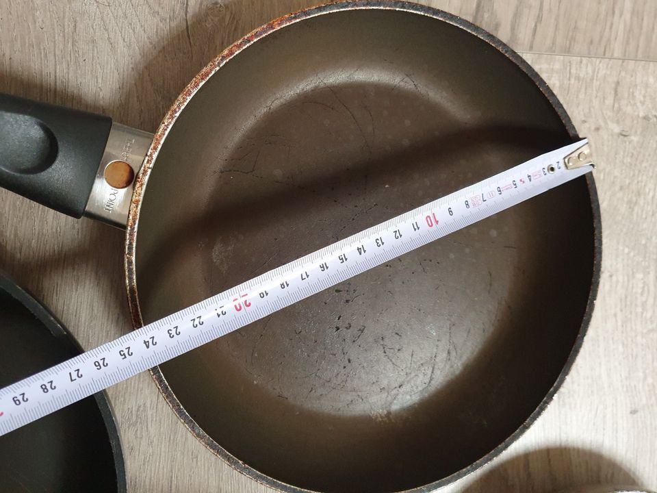 4 Pfannen / Bratpfannen - Kitchen Aid + TCM - Pfanne 24 + 28 cm in Hannover