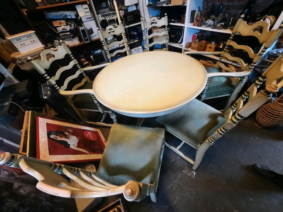 Retro Buffet Sideboard Tisch Stühle Shabby chic Vintage Massiv in Groß-Gerau