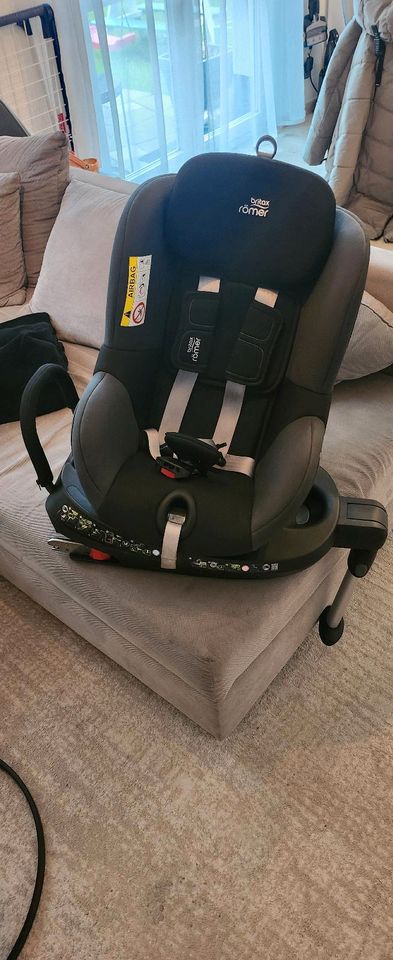 Kindersitz Britax Römer Dualfix 2R - Isofix - drehbar in München