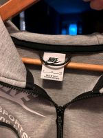 Nike Tech Fleece Kapuzenjacke zu verkaufen Nordrhein-Westfalen - Oberhausen Vorschau